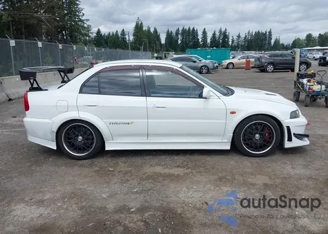 1998 Mitsubishi Lancer z USA, uszkodzony, nr VIN CP9A0003723